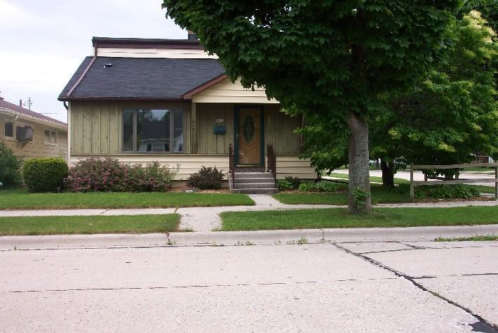 2438 N 23rd, Sheboygan, WI 53083