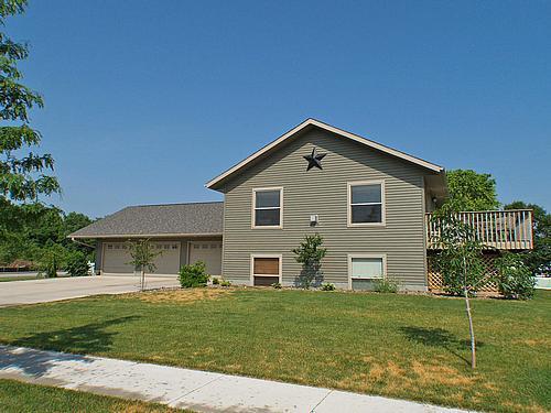 713 Elizabeth Ln., Onalaska, WI 54650