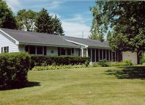 W151N8013 Hilltop Dr., Menomonee Falls, WI 53051