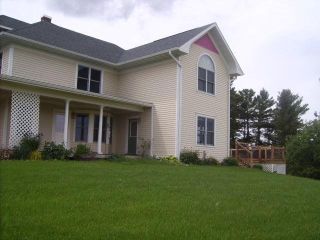E6973 E Sidie Hollow Rd., Viroqua, WI 54665