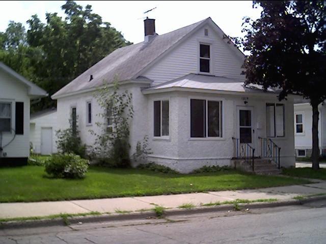 1219 E East Ave, La Crosse, WI 54601