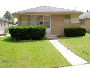 4662 N 80th St., Milwaukee, WI 53218