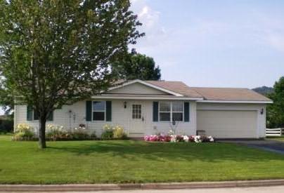 407 E Walden Pl., Holmen, WI 54636