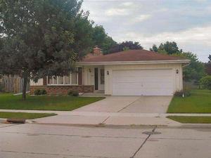 2403 W Mark Dr., Sheboygan, WI 53083