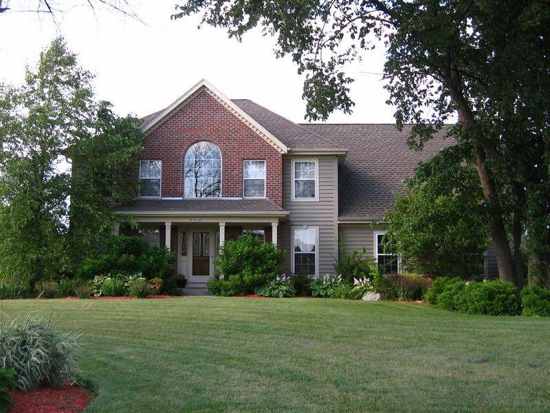 N65W38500 S Woodlake Cir., Oconomowoc, WI 53066