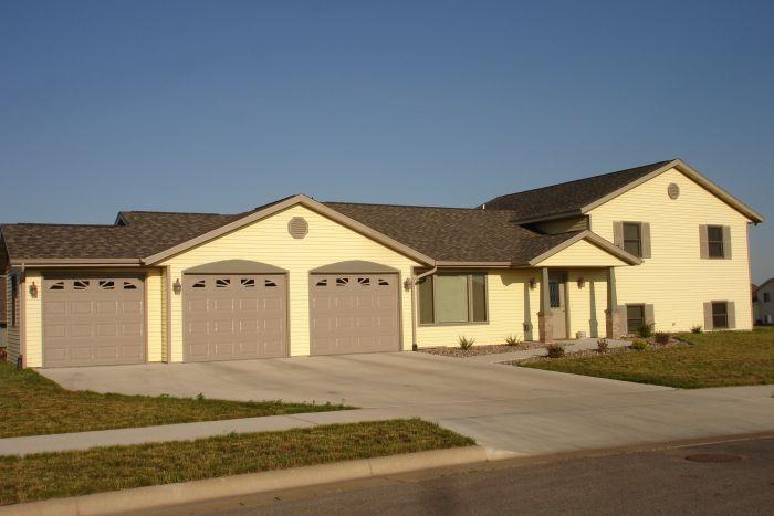 1304 Marlin St., Holmen, WI 54636