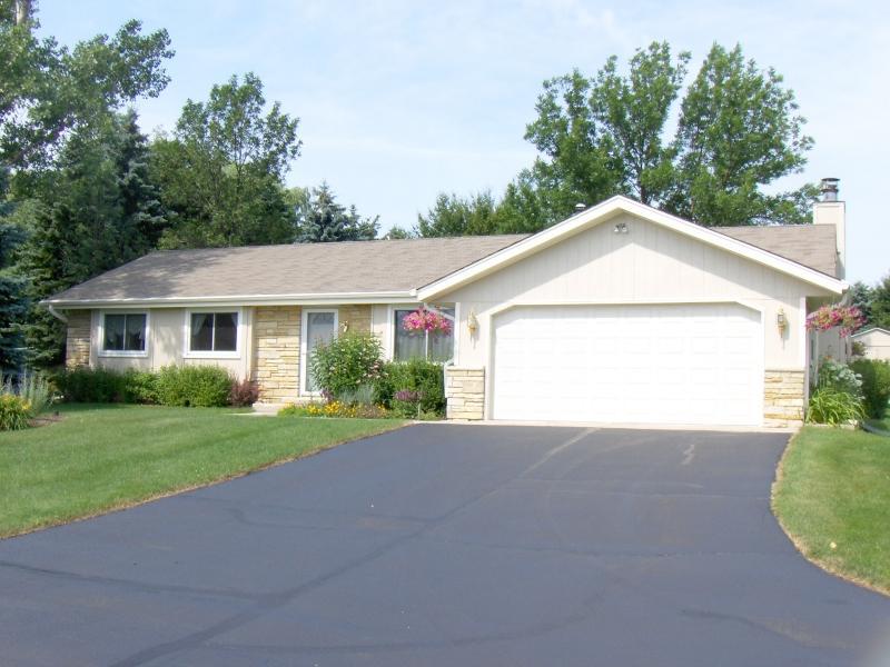 3245 County Road Cc, Hartford, WI 53086