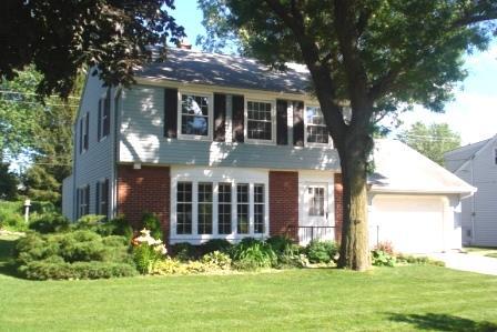 5412 Mansfield Dr., Greendale, WI 53129