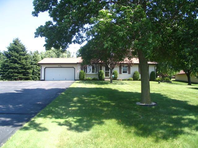 4056 Ernst Dr, Hartford, WI 53027