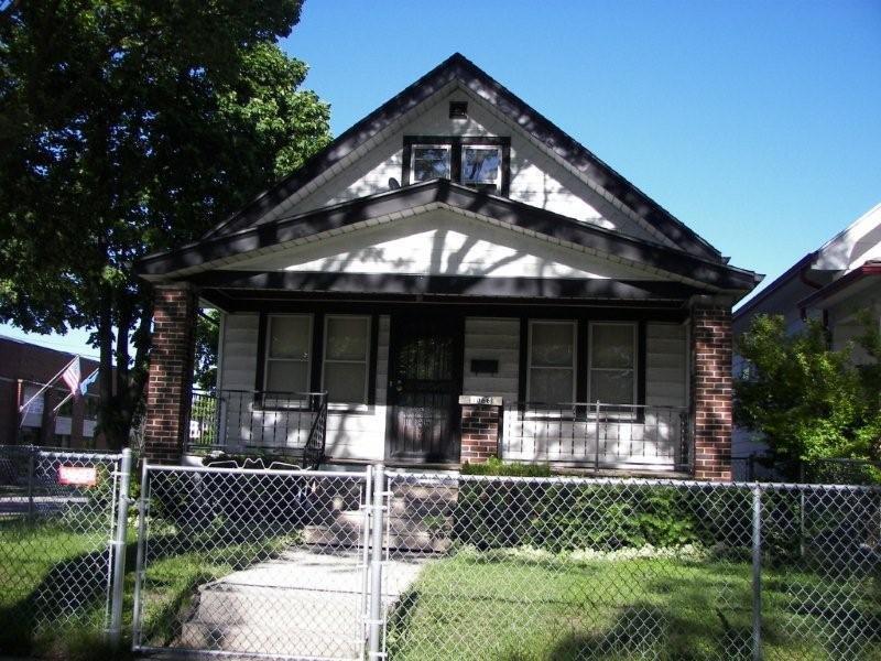 5066 N 38th St, Milwaukee, WI 53209
