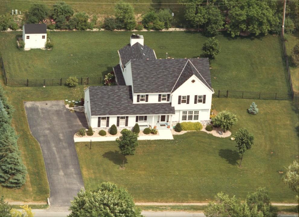 4336 S Mary Ross Dr., New Berlin, WI 53151