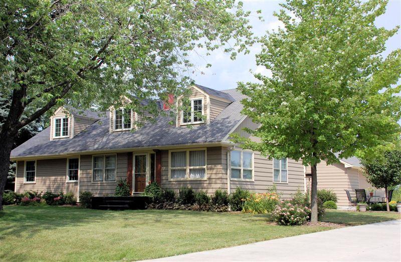 2827 Sharon Ln., Mount Pleasant, WI 53406