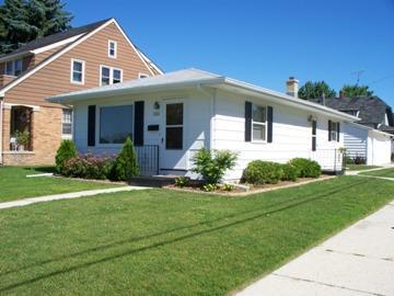 1002 Mead Ave, Sheboygan, WI 53081