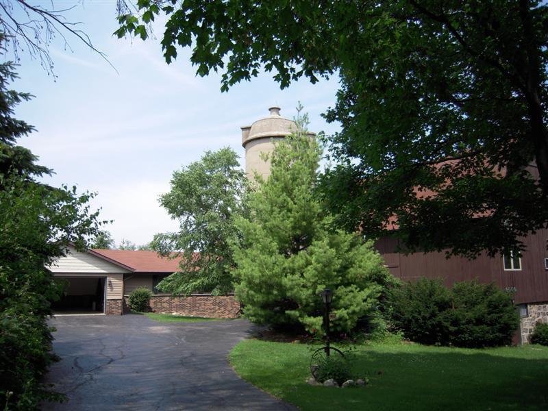 8550 W Puetz Rd., Franklin, WI 53132
