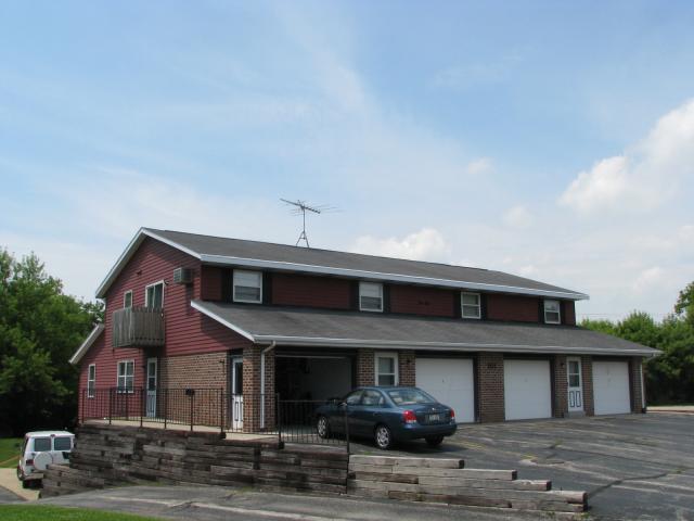 151 Maple Ave., Slinger, WI 53086