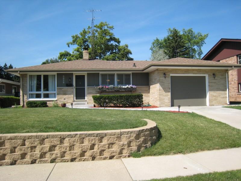 6826 Pershing Blvd., Kenosha, WI 53142