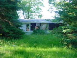 9526 Riverview Ln., Caledonia, WI 53108