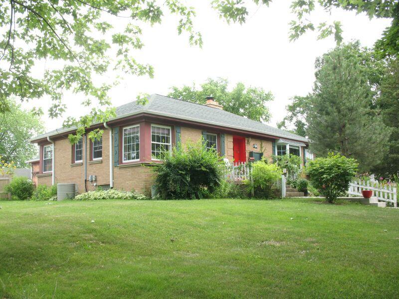 4104 N 99th St., Wauwatosa, WI 53222