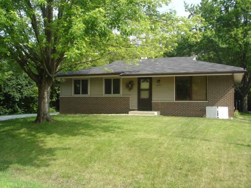 5746 Glenwood Dr., Mount Pleasant, WI 53406