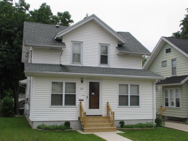 115 W Washington Ave, Hartford, WI 53027