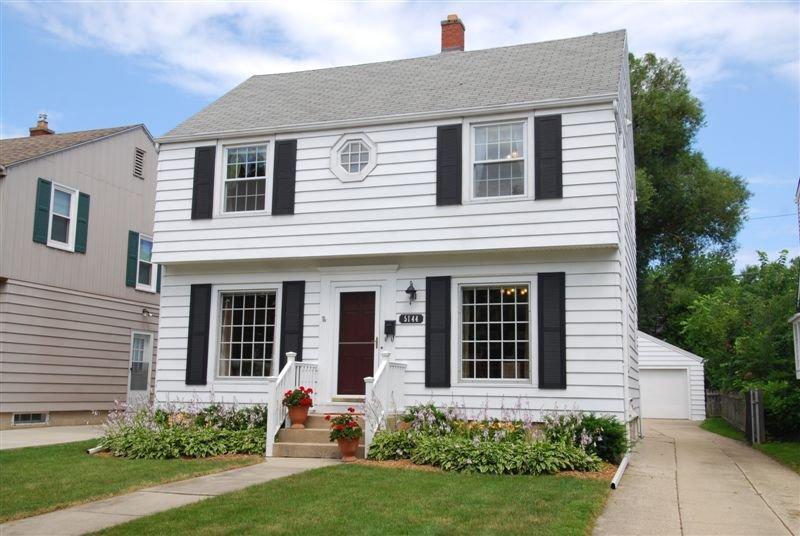 5144 N Kent Ave., Whitefish Bay, WI 53217