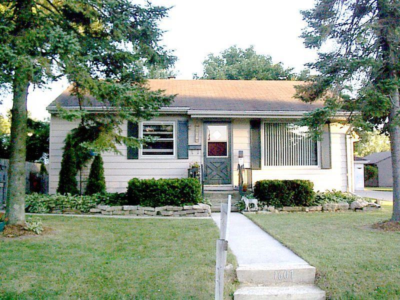 1607 Menomonee Ave., South Milwaukee, WI 53172