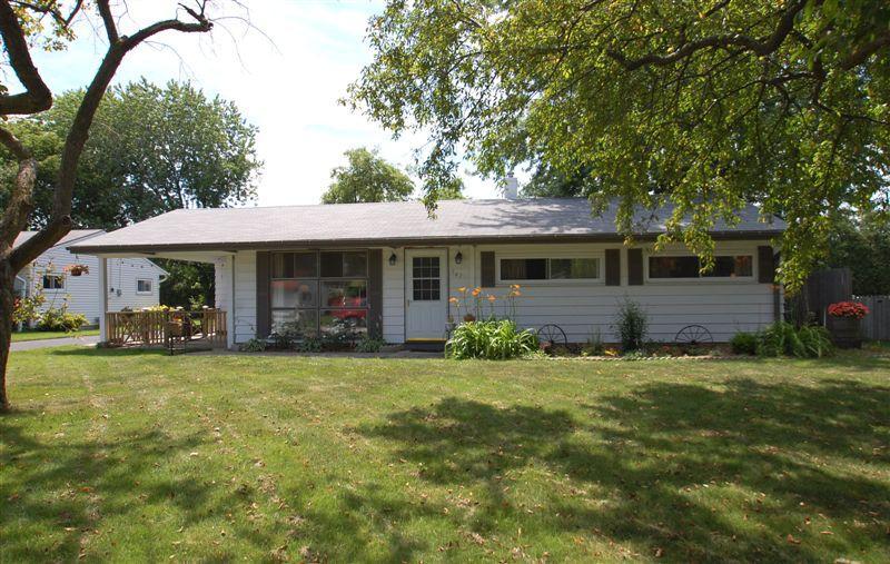 347 W Sugar Ln., Glendale, WI 53217