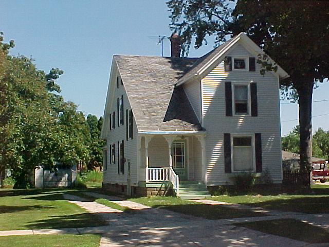 2954 Union St, East Troy, WI 53120