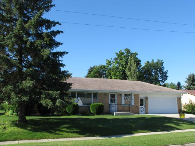 521 Fairview Dr, Hartford, WI 53027