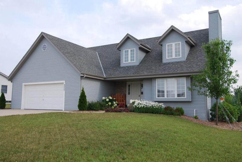 4923 W Tumblecreek Dr, Franklin, WI 53132