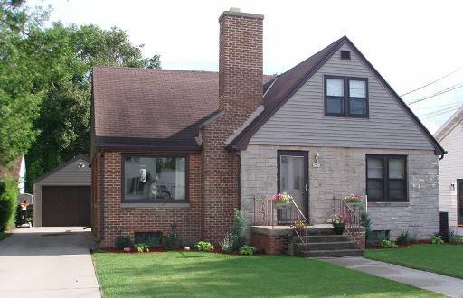 1511 Manila St., Manitowoc, WI 54220