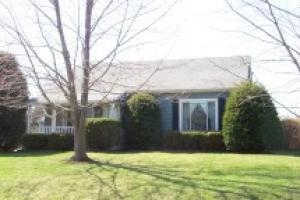 7006 Cliffside Dr., Caledonia, WI 53402