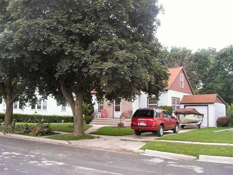 611 Krumrey St., Plymouth, WI 53073