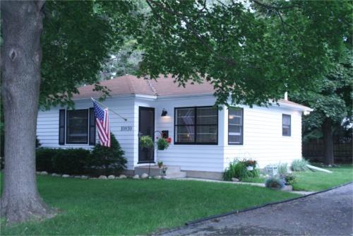 10830 W Liberty Ave., Hales Corners, WI 53130