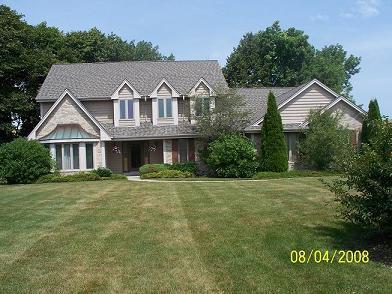 W238N3350 Pine Hill Ct., Pewaukee, WI 53072