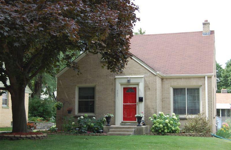 501 N 104th St., Wauwatosa, WI 53226