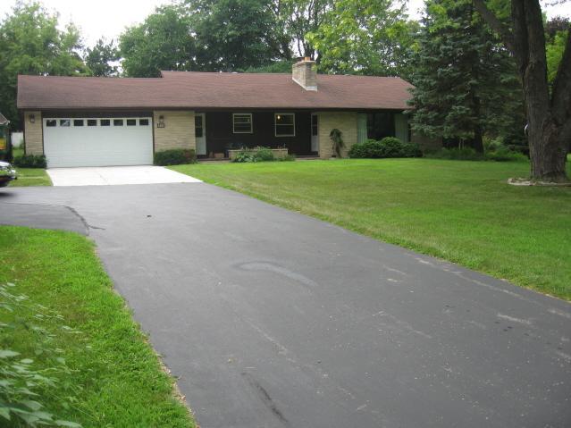 5407 S 92nd St., Hales Corners, WI 53130