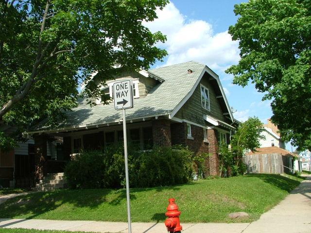 2602 N 40th St, Milwaukee, WI 53210