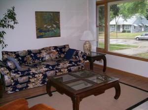 4943 N 73rd, Milwaukee, WI 53218
