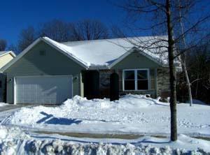1517 Goldenrod Cir., West Bend, WI 53095