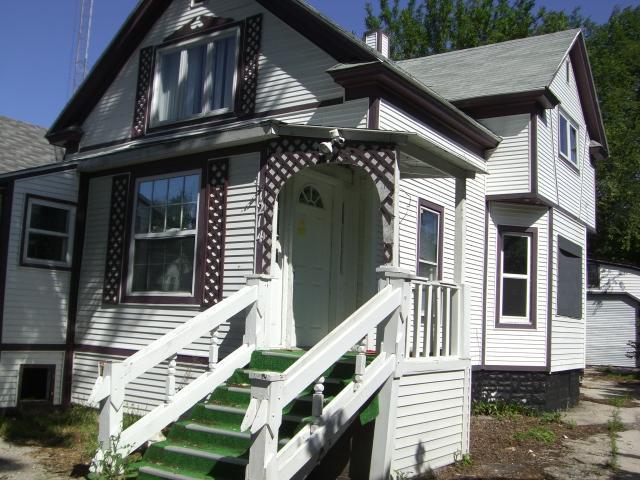 1214 69th St., Kenosha, WI 53143