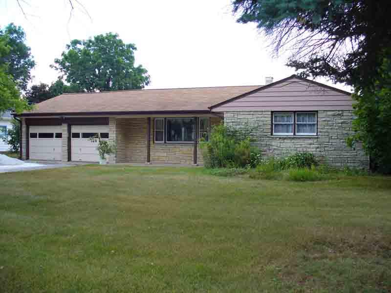 257 Macarthur Dr., Mukwonago, WI 53149