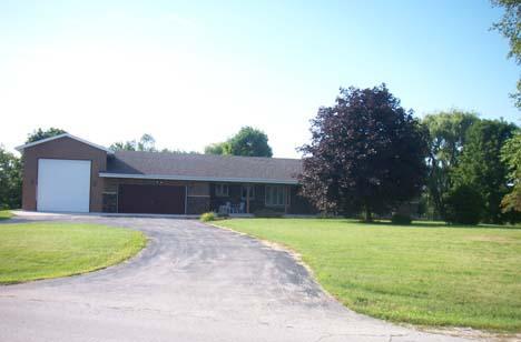 W6093 Hill And Dale Rd., Plymouth, WI 53073