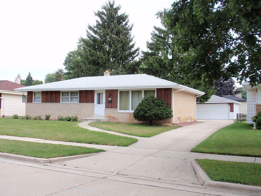 3848 S 93rd St., Milwaukee, WI 53228