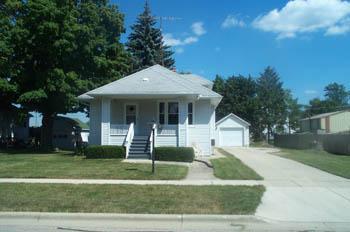 621 N Broad St, Elkhorn, WI 53121