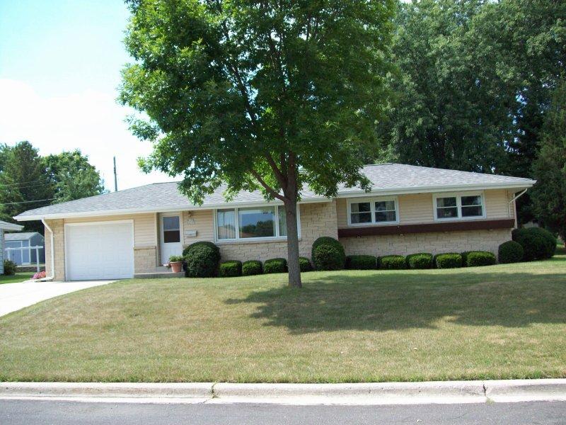 [Address Hidden by Seller], Menomonee Falls, WI 53051