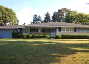 13390 W Old Oak Ln., New Berlin, WI 53151