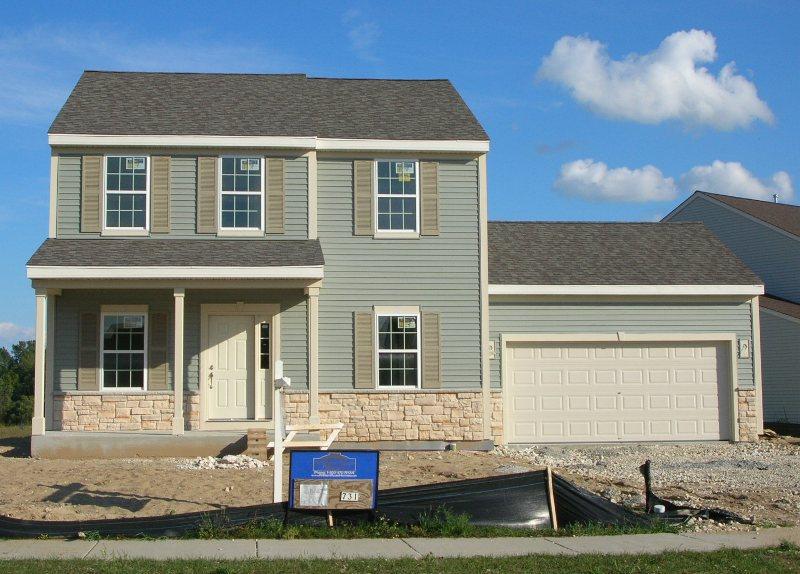 731 Creekwood Ln., West Bend, WI 53095