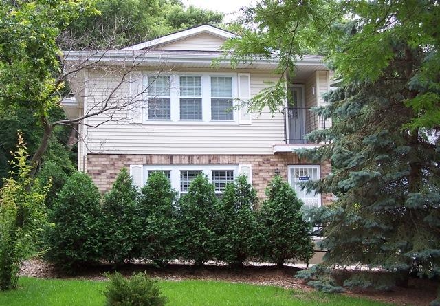 1314 N St James Ct., Wauwatosa, WI 53213