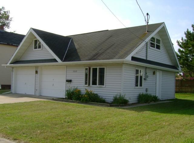 2309 9th Pl, Two Rivers, WI 54241